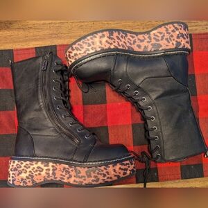 Demonia 350 Lace Up Zipper Platform Boots - Size 6.5